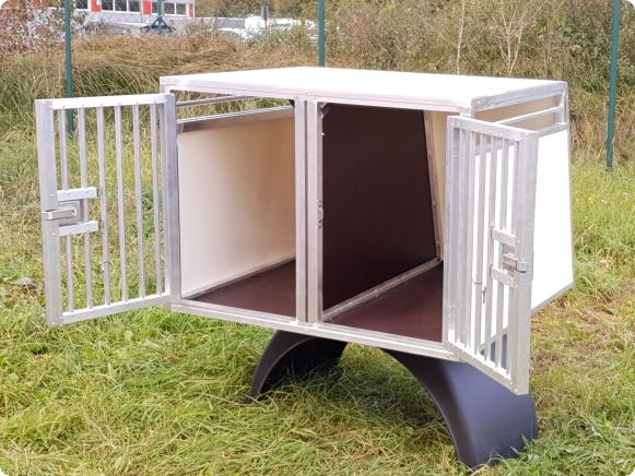 Transport car boxes for dogs